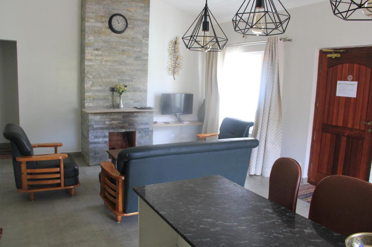 Two Seas Residence Ооти Екстериор снимка