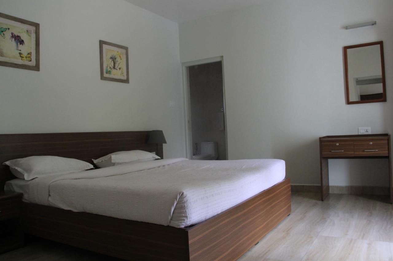 Two Seas Residence Ооти Екстериор снимка