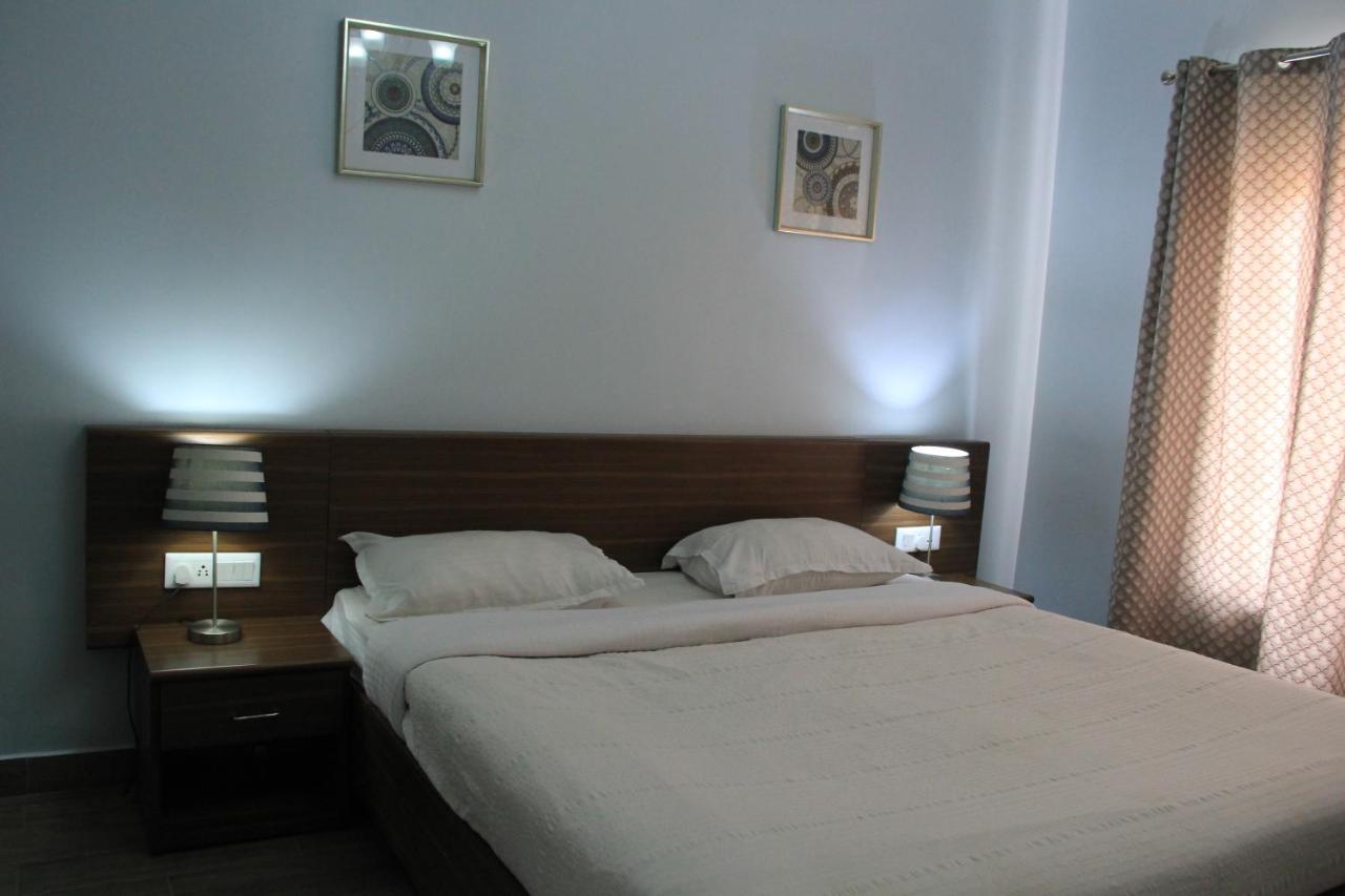 Two Seas Residence Ооти Екстериор снимка
