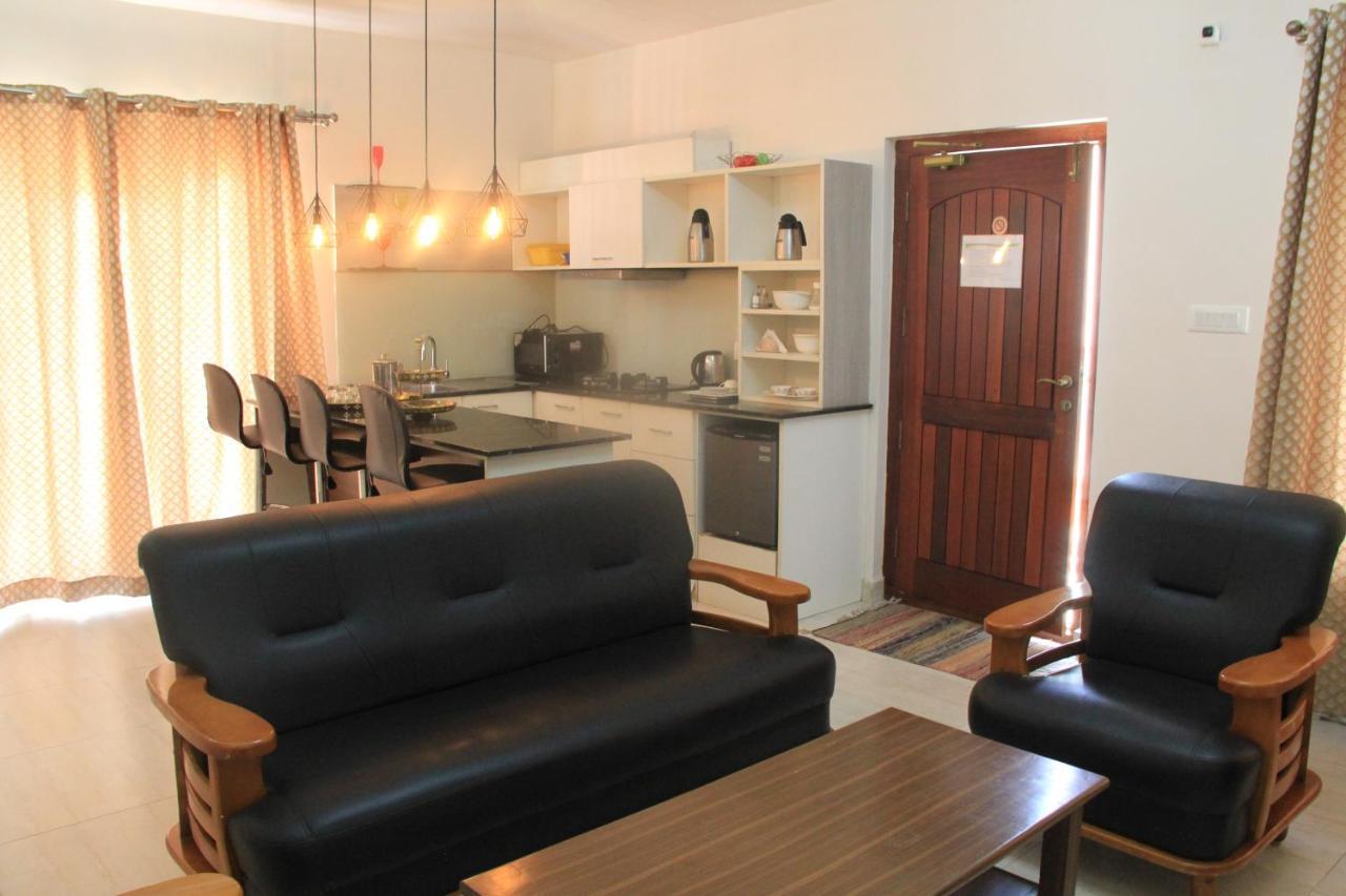Two Seas Residence Ооти Екстериор снимка