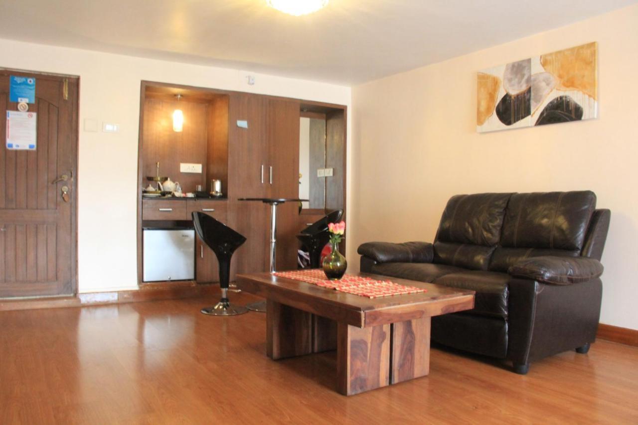 Two Seas Residence Ооти Екстериор снимка
